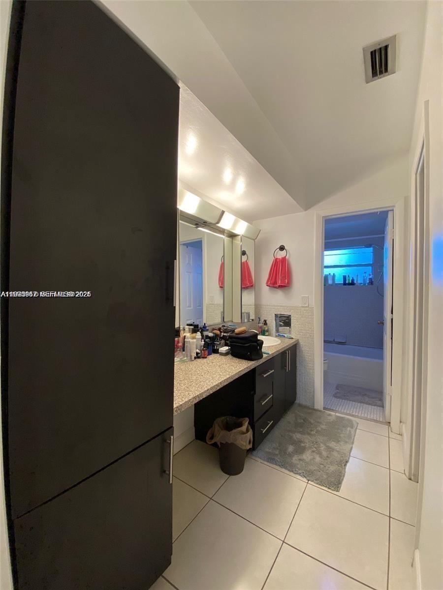 IRVINGTON GARDENS CONDO - Residential