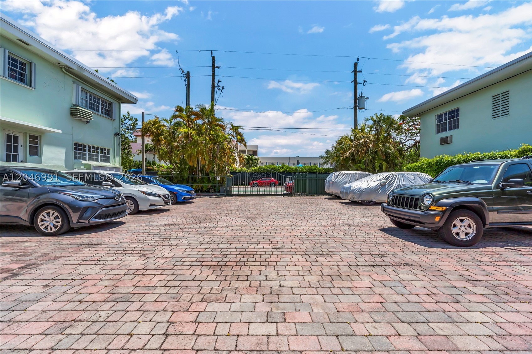 BAY VIEW CONDO - Residential