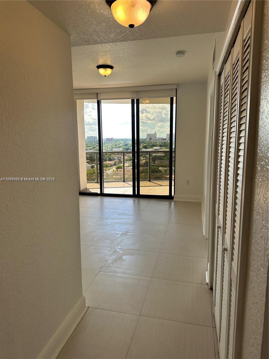 Experience urban living at its best in this spacious modern 1-bedroom, 1-bathroom unit at THE LUXOR. Enjoy breathtaking city views, along with a spacious, light-filled layout unit & balcony. The unit features a sleek, updated kitchen with stainless steel appliances and stylish finishes. Located in a well-maintained building with amenities like a pool and gym, this home is just minutes from Coral Gables, Coconut Grove, Downtown Miami, Key Biscayne, Miami Beach, shopping, and dining.