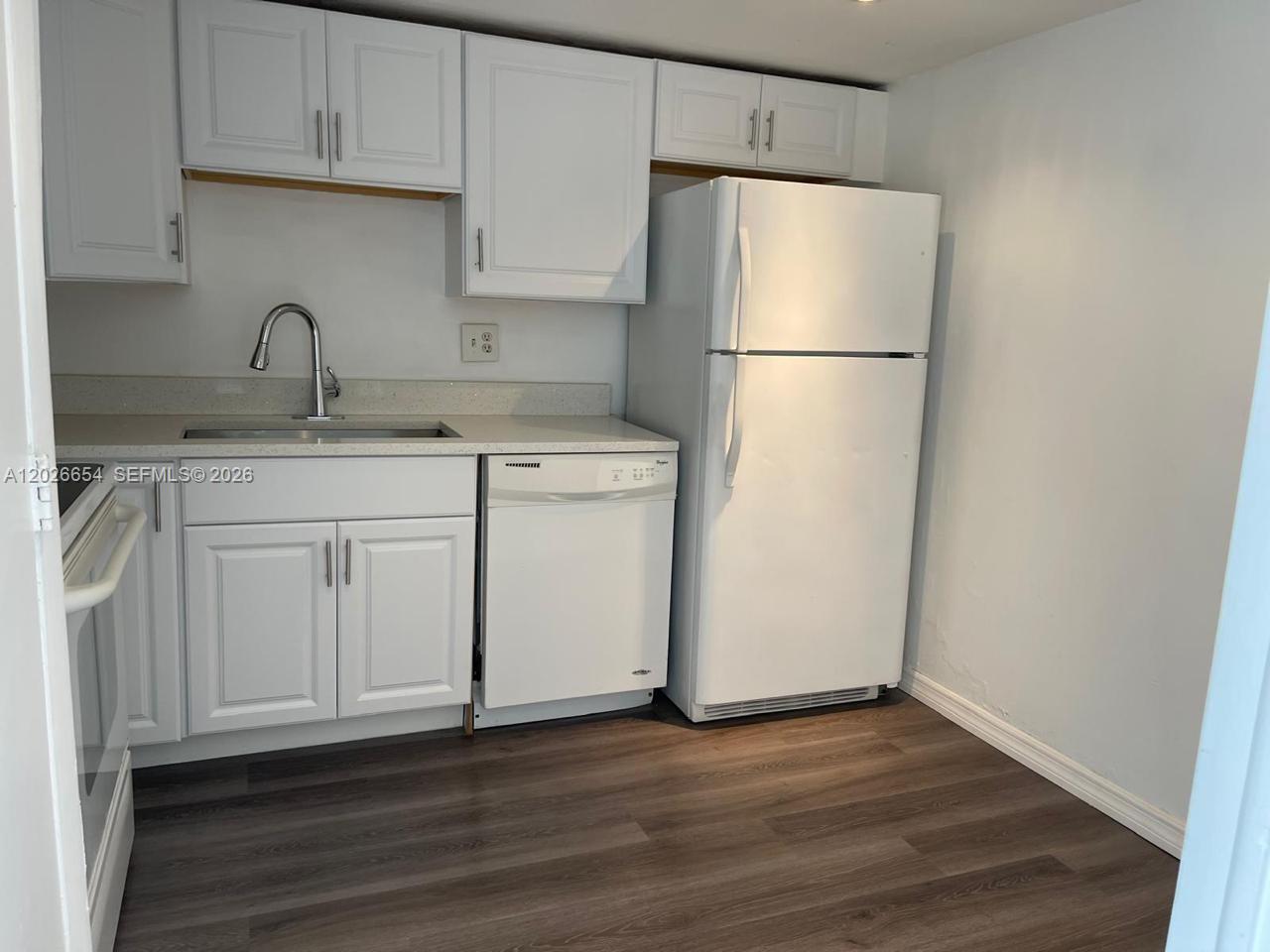 MANORS OF INVERRARY XI - Residential Lease