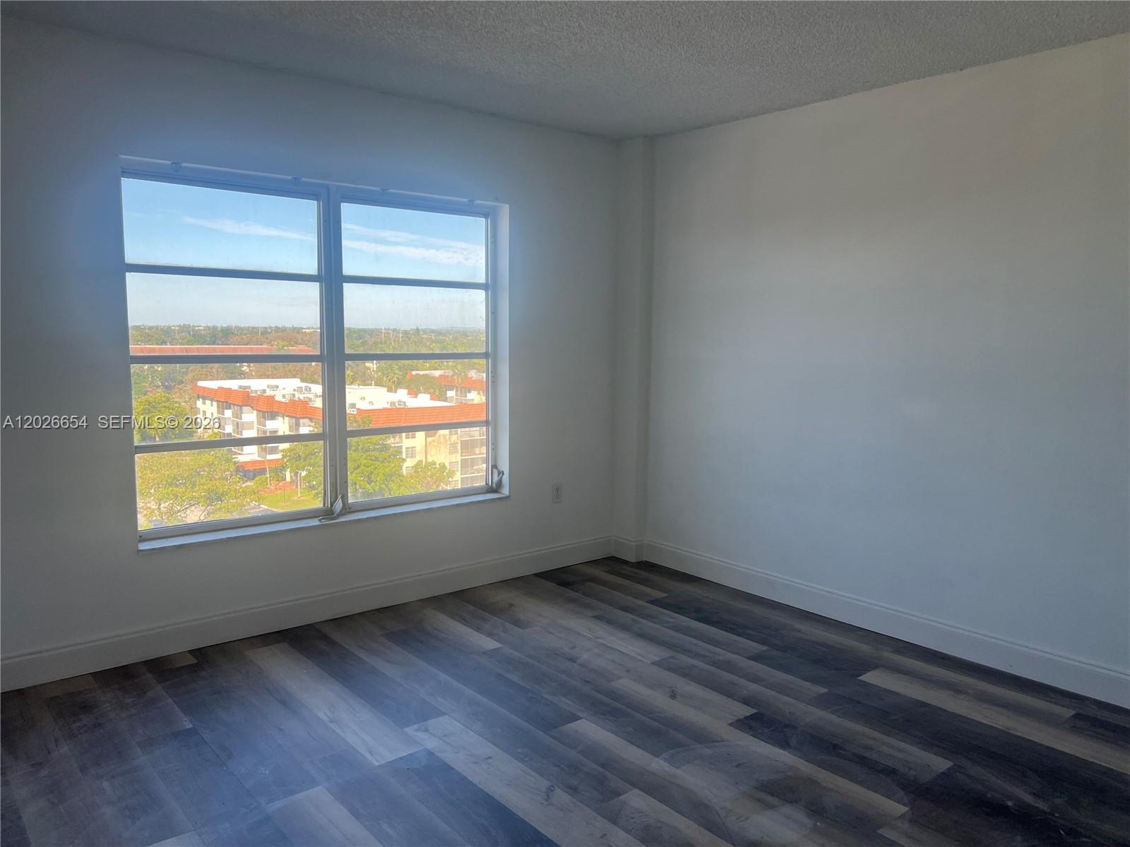 MANORS OF INVERRARY XI - Residential Lease