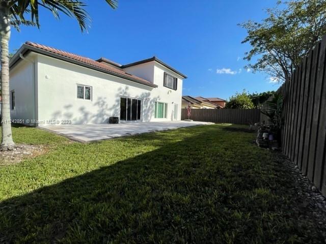 LAROC ESTATES - Residential