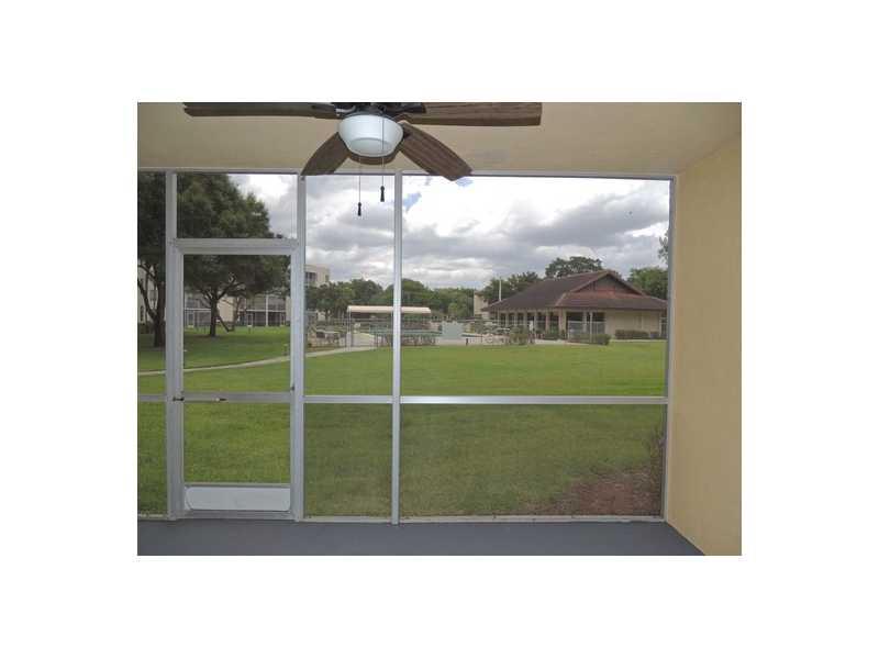 9 OF SABAL PALM OF PINE I - Residential Lease