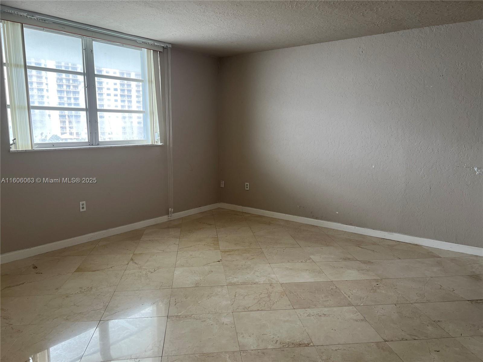 EDEN POINT NORTH CONDO - Residential