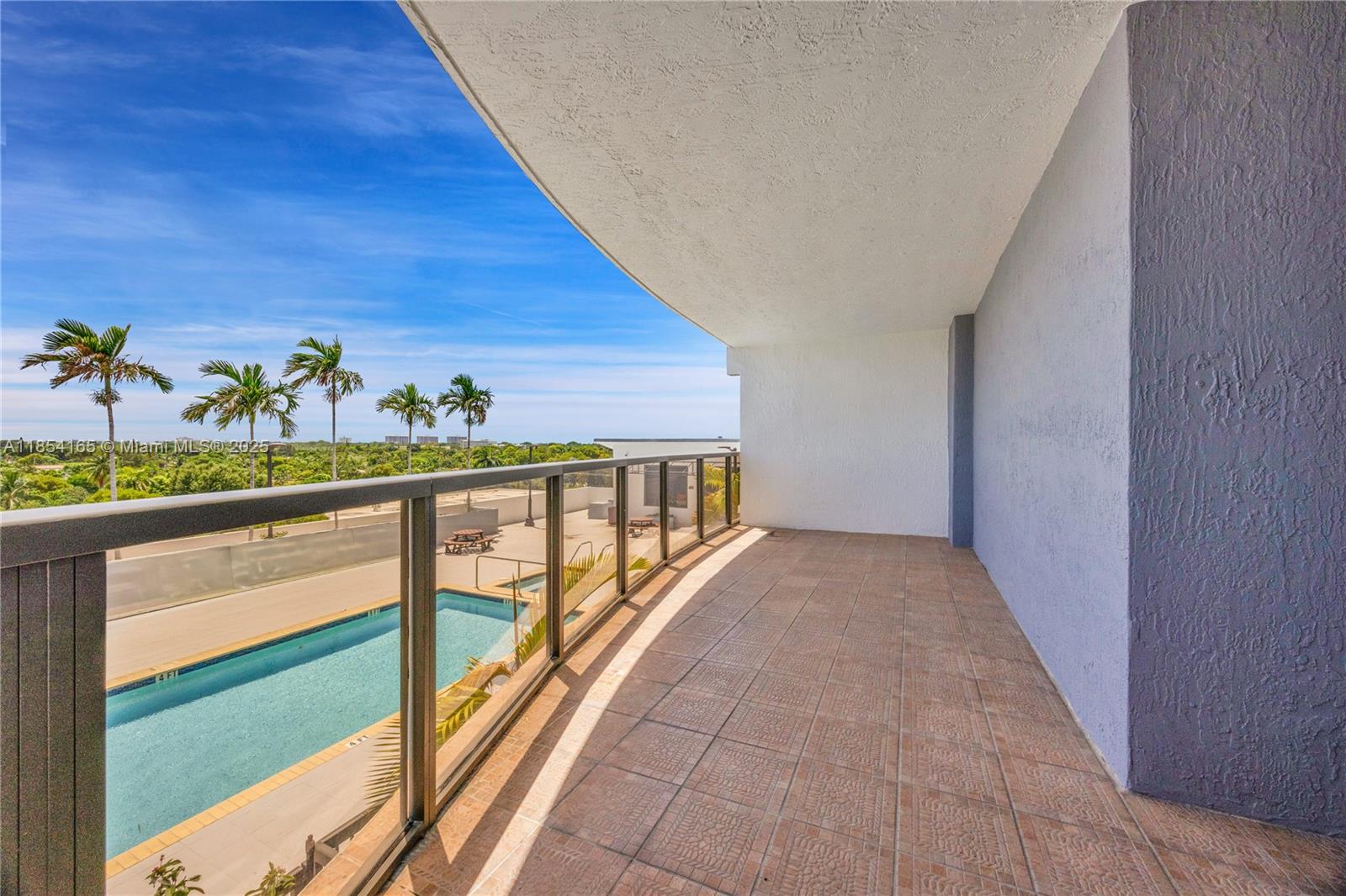 THE LUXOR RESIDENCES COND - Residential Lease
