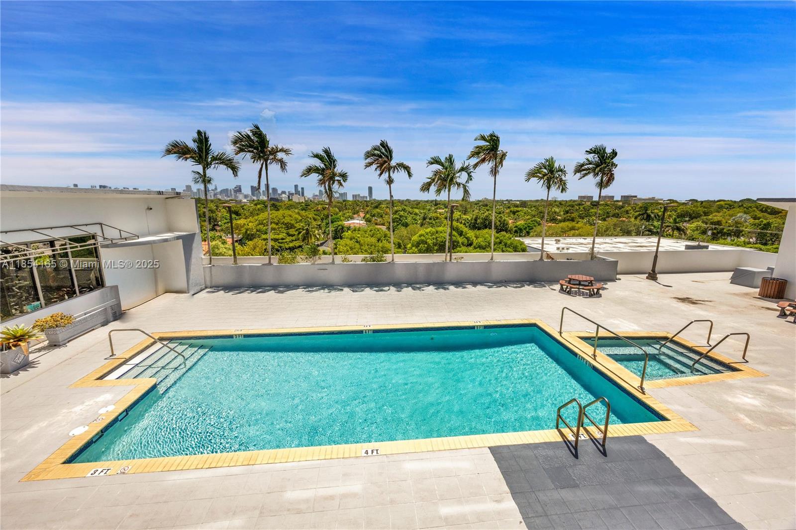 THE LUXOR RESIDENCES COND - Residential Lease