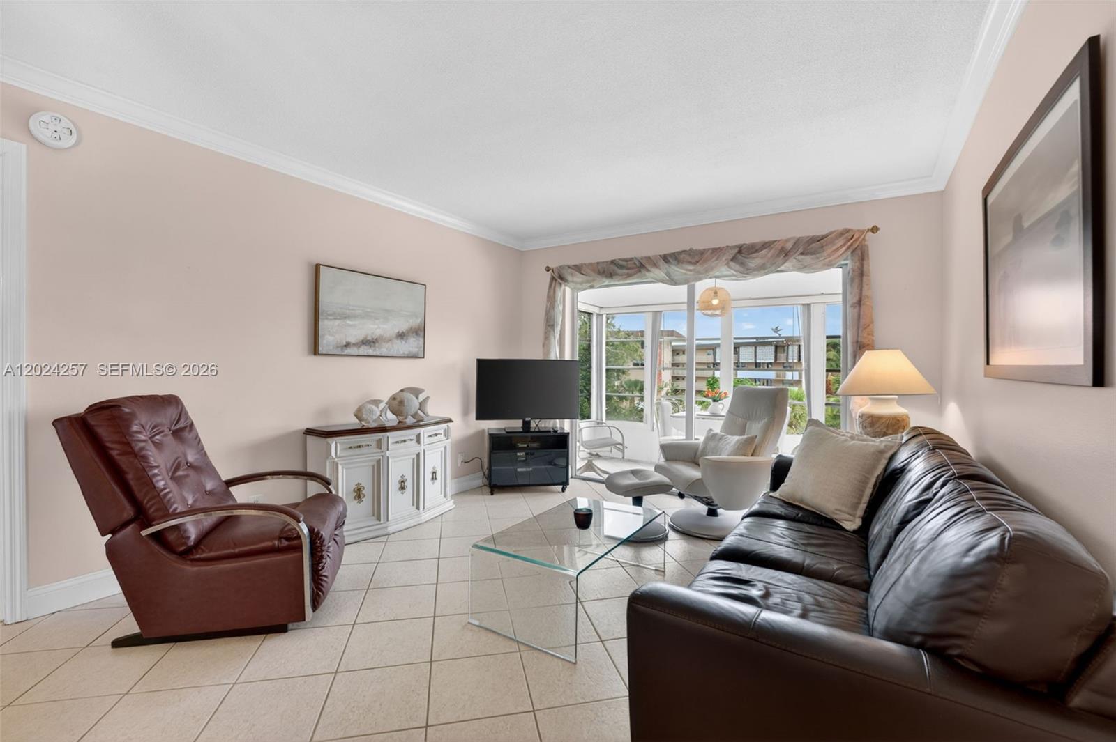 LAUDERDALE OAKS CONDO 4 - Residential