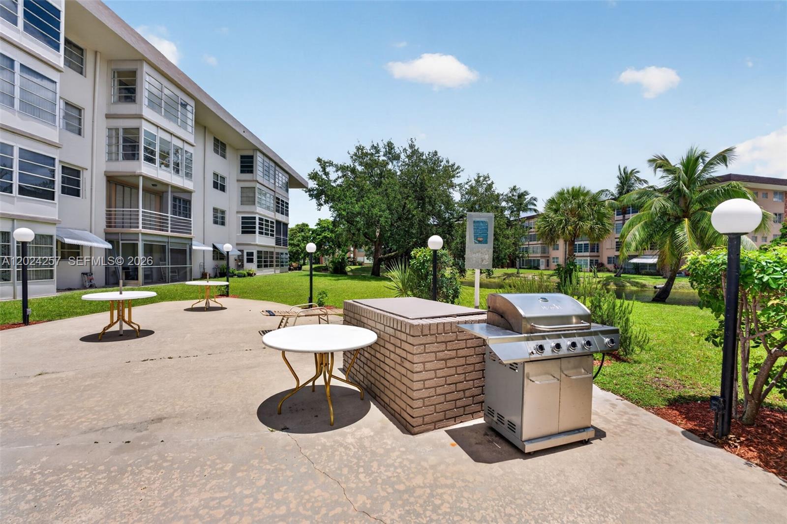 LAUDERDALE OAKS CONDO 4 - Residential