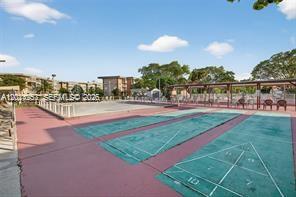 LAUDERDALE OAKS CONDO 4 - Residential