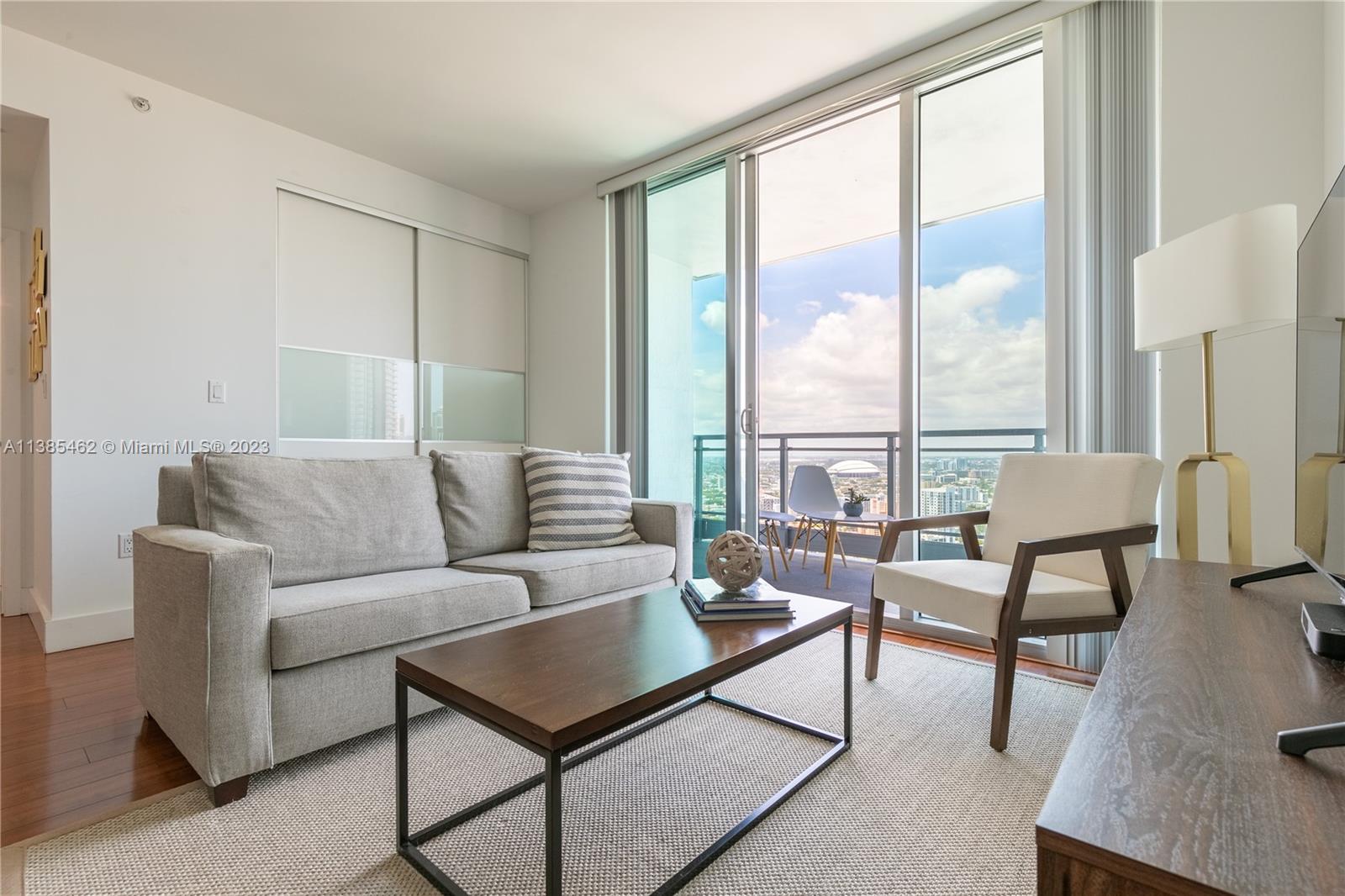 IVY CONDO - Residential Lease