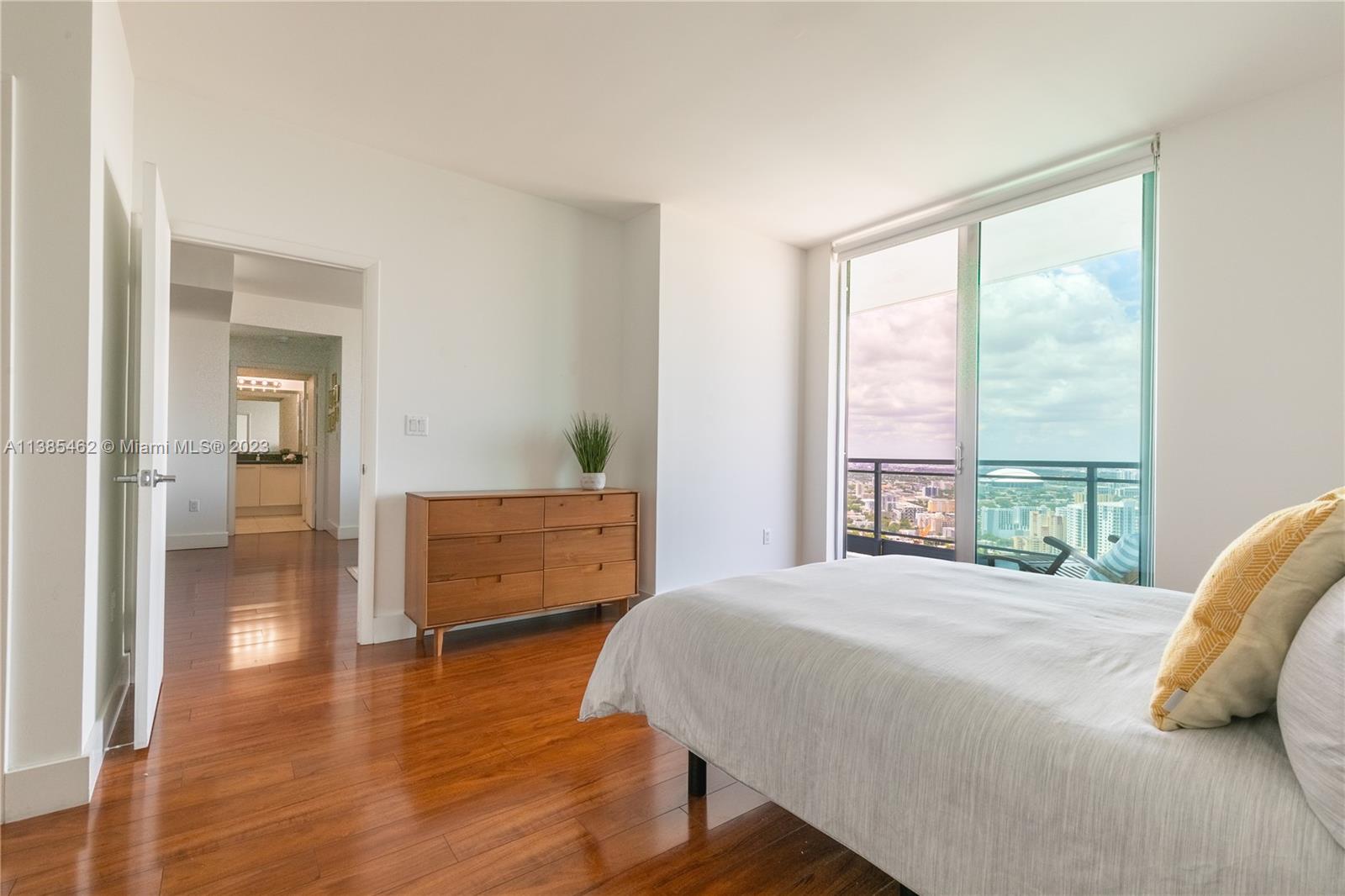 IVY CONDO - Residential Lease
