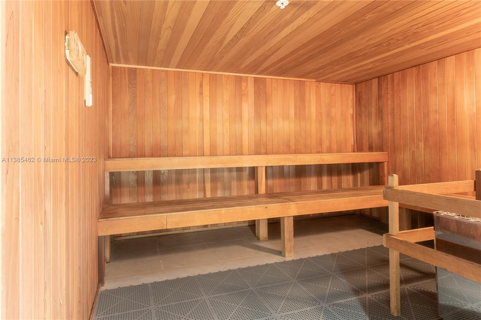 IVY CONDO - Residential Lease