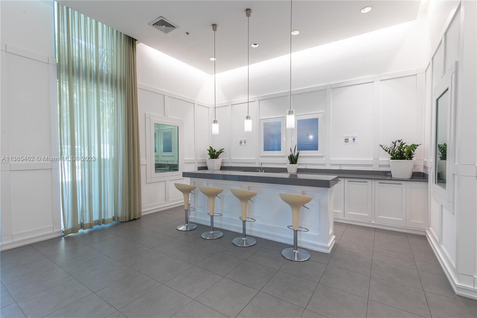 IVY CONDO - Residential Lease