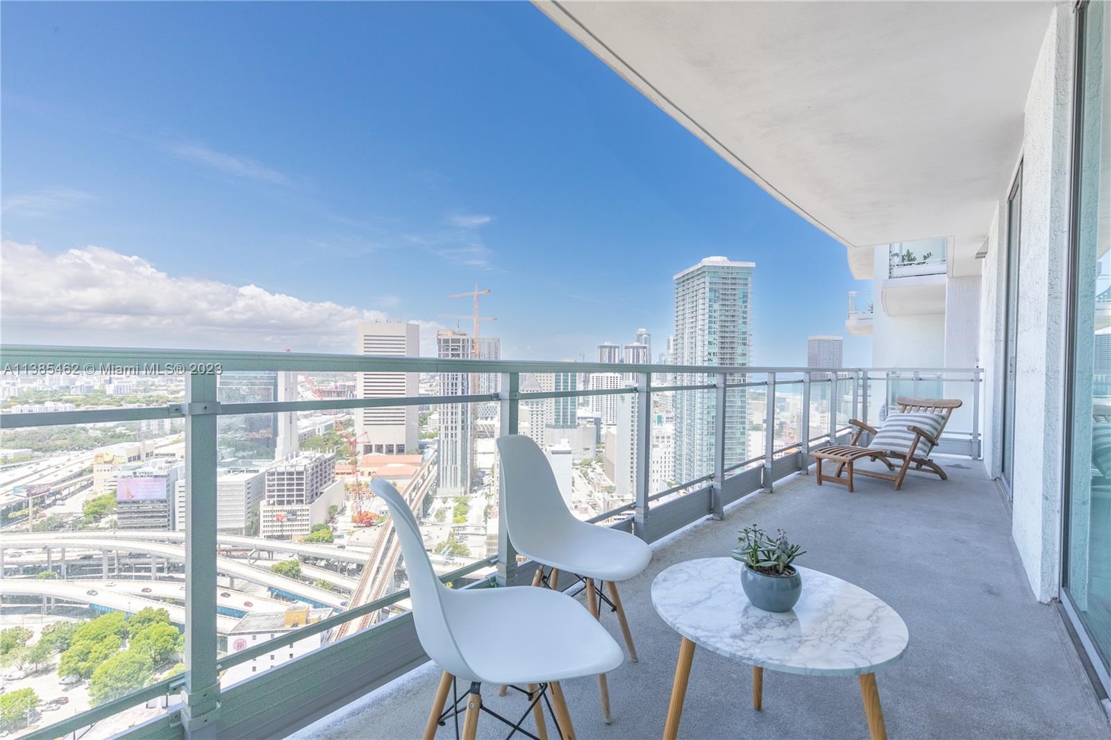 IVY CONDO - Residential Lease