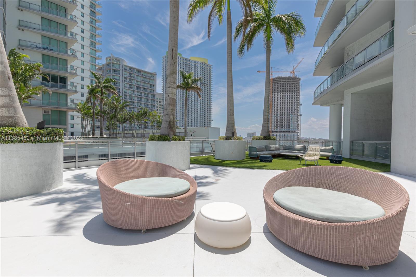 IVY CONDO - Residential Lease