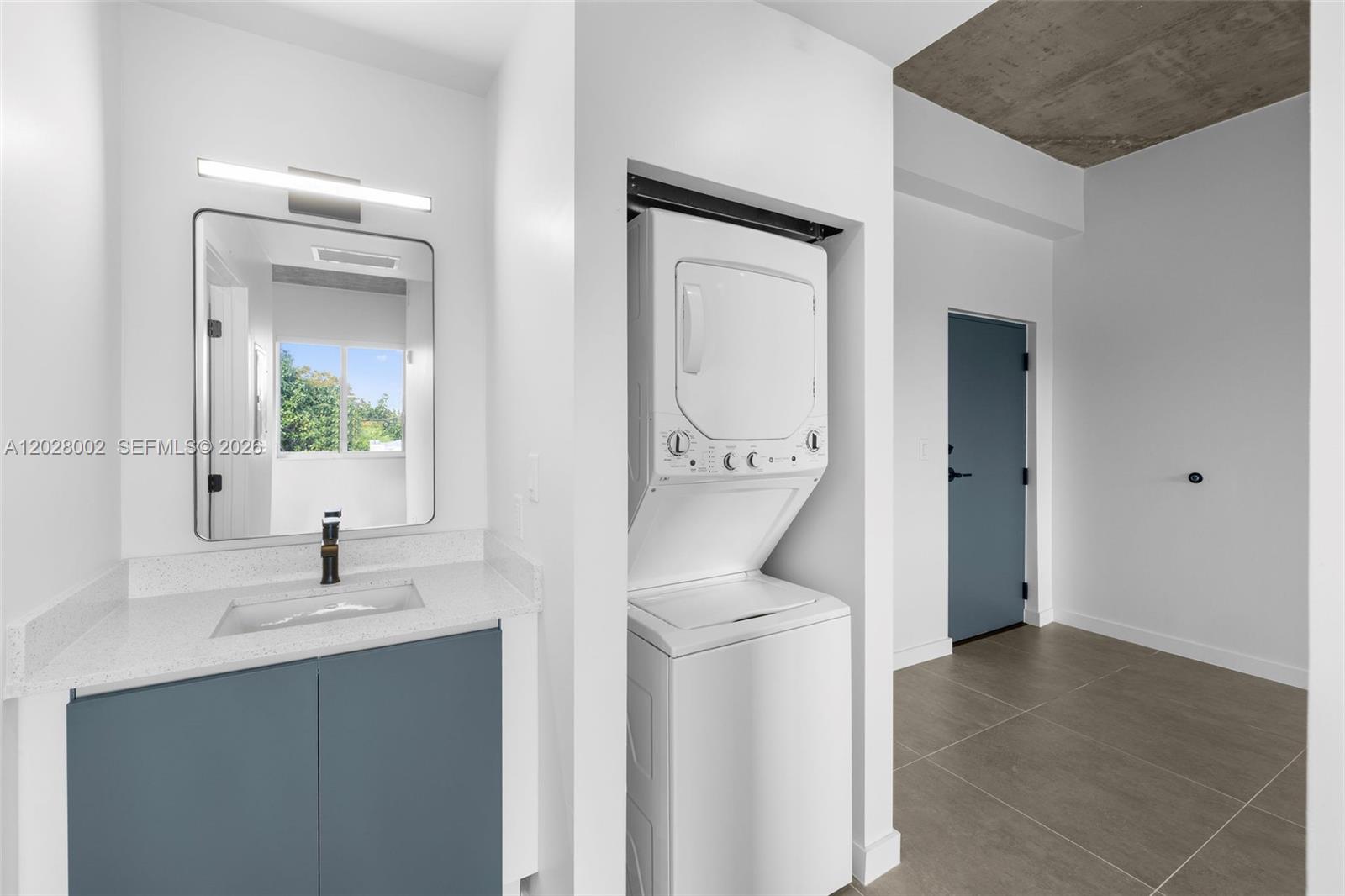 NORTHERN BLVD TRACK - Residential Lease
