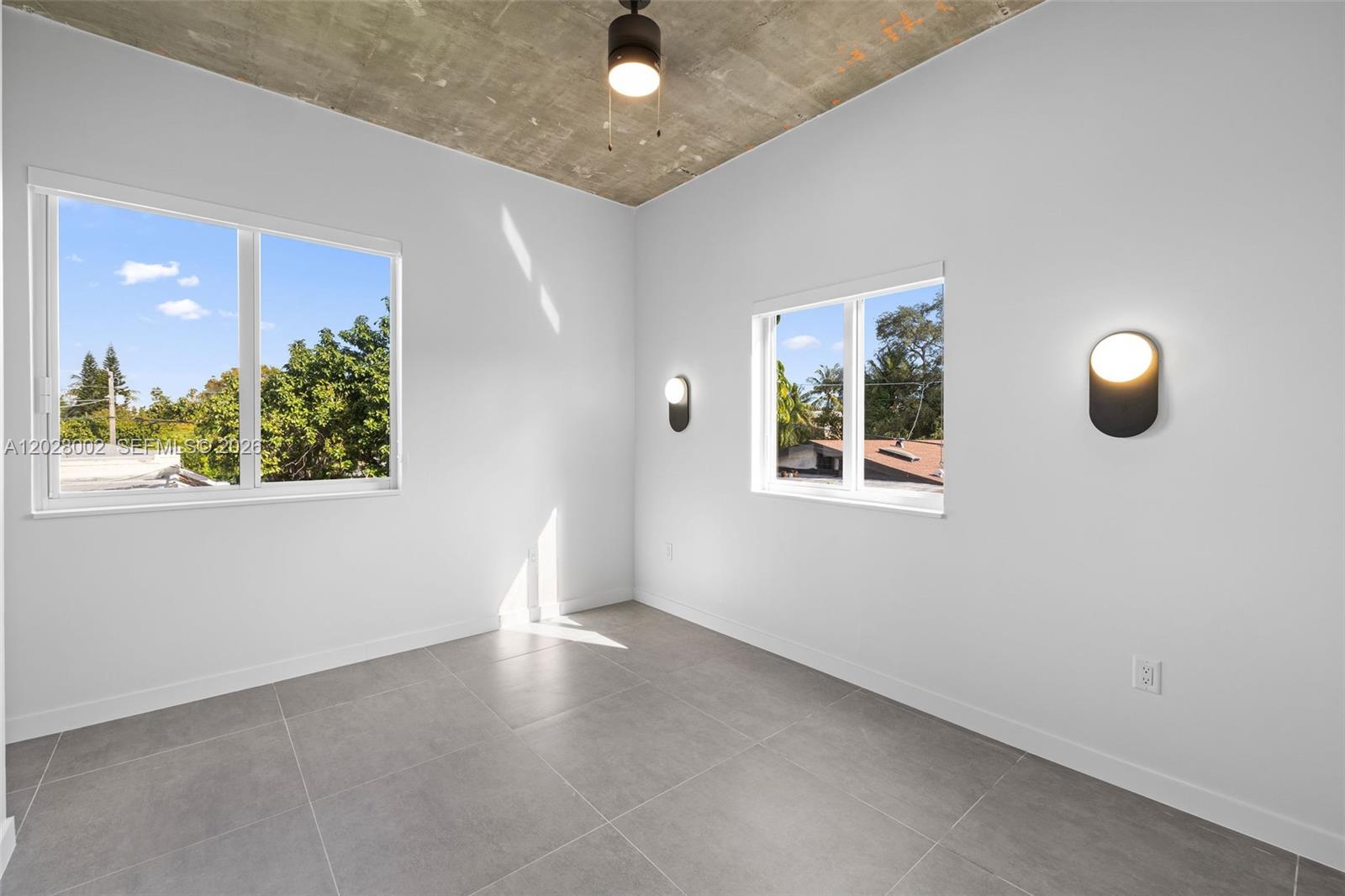 NORTHERN BLVD TRACK - Residential Lease