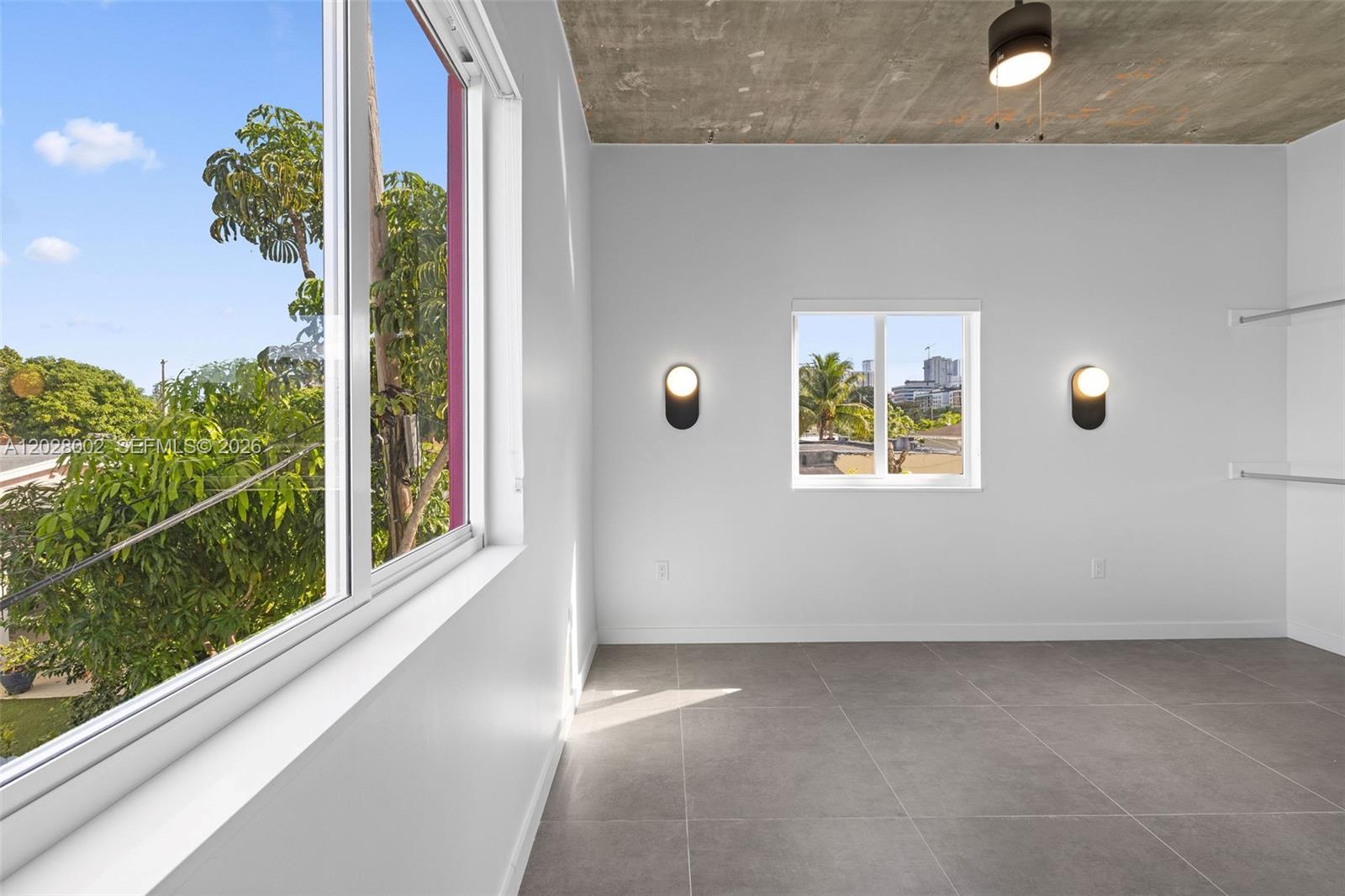 NORTHERN BLVD TRACK - Residential Lease