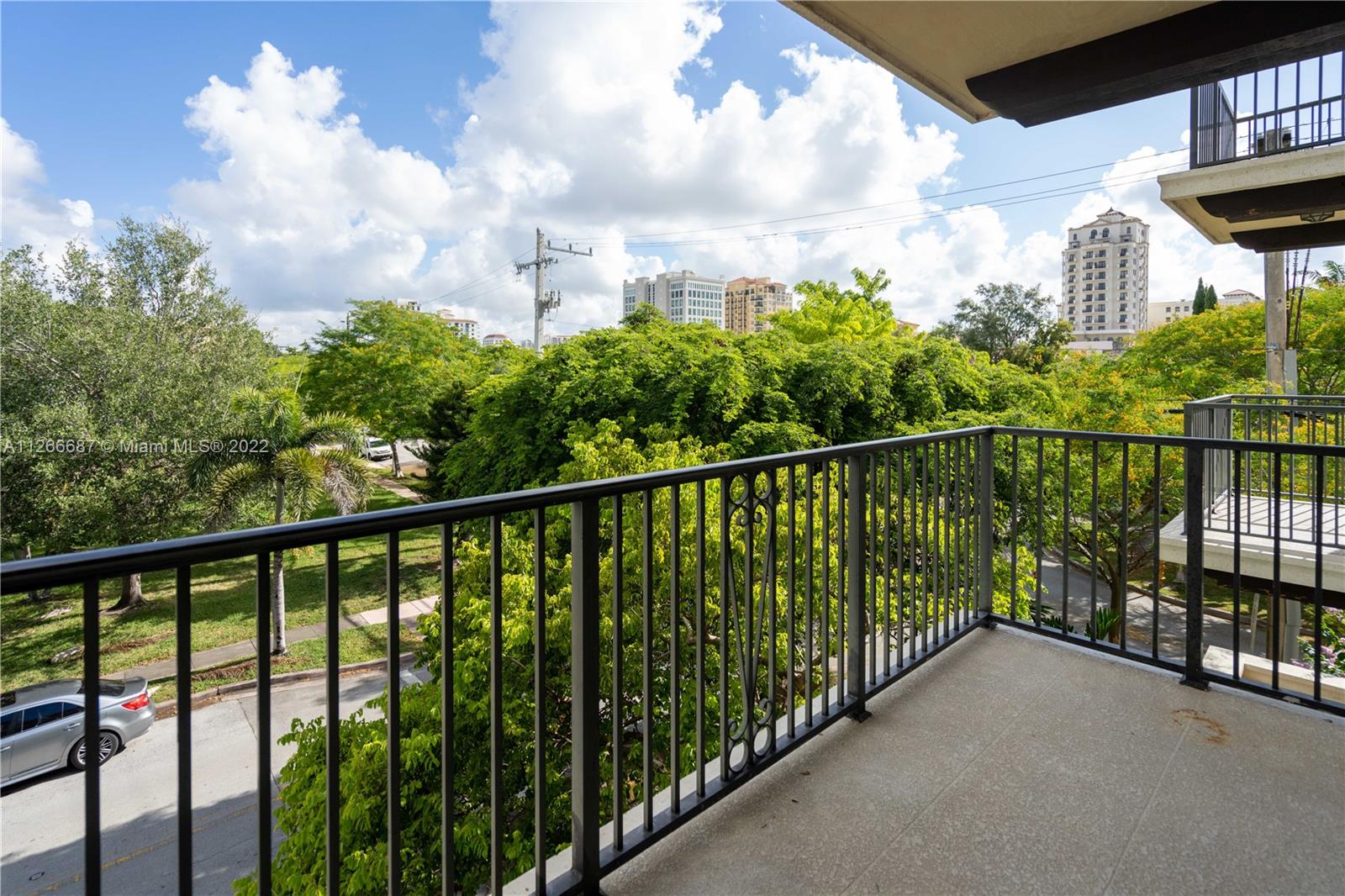 CORAL GABLES SEC K - Residential Lease