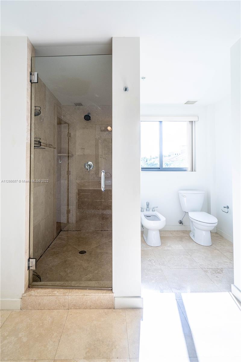 CORAL GABLES SEC K - Residential Lease