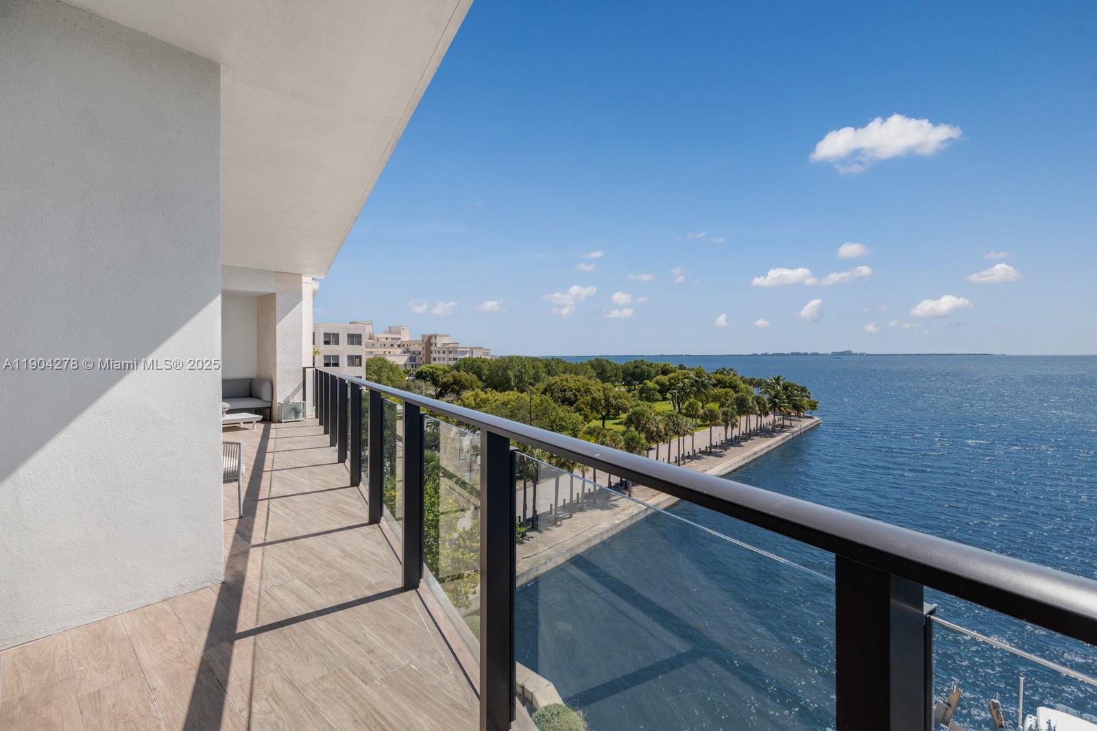 BRICKELLS FLAGLER - Residential