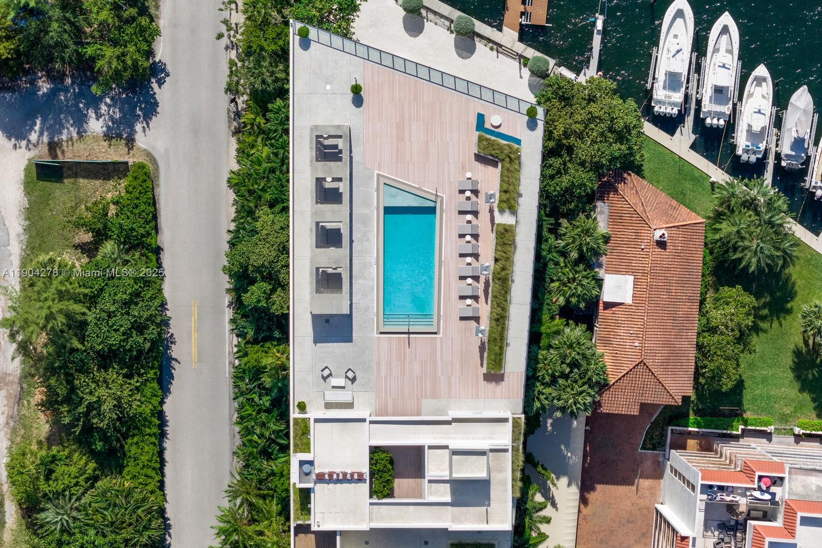 BRICKELLS FLAGLER - Residential