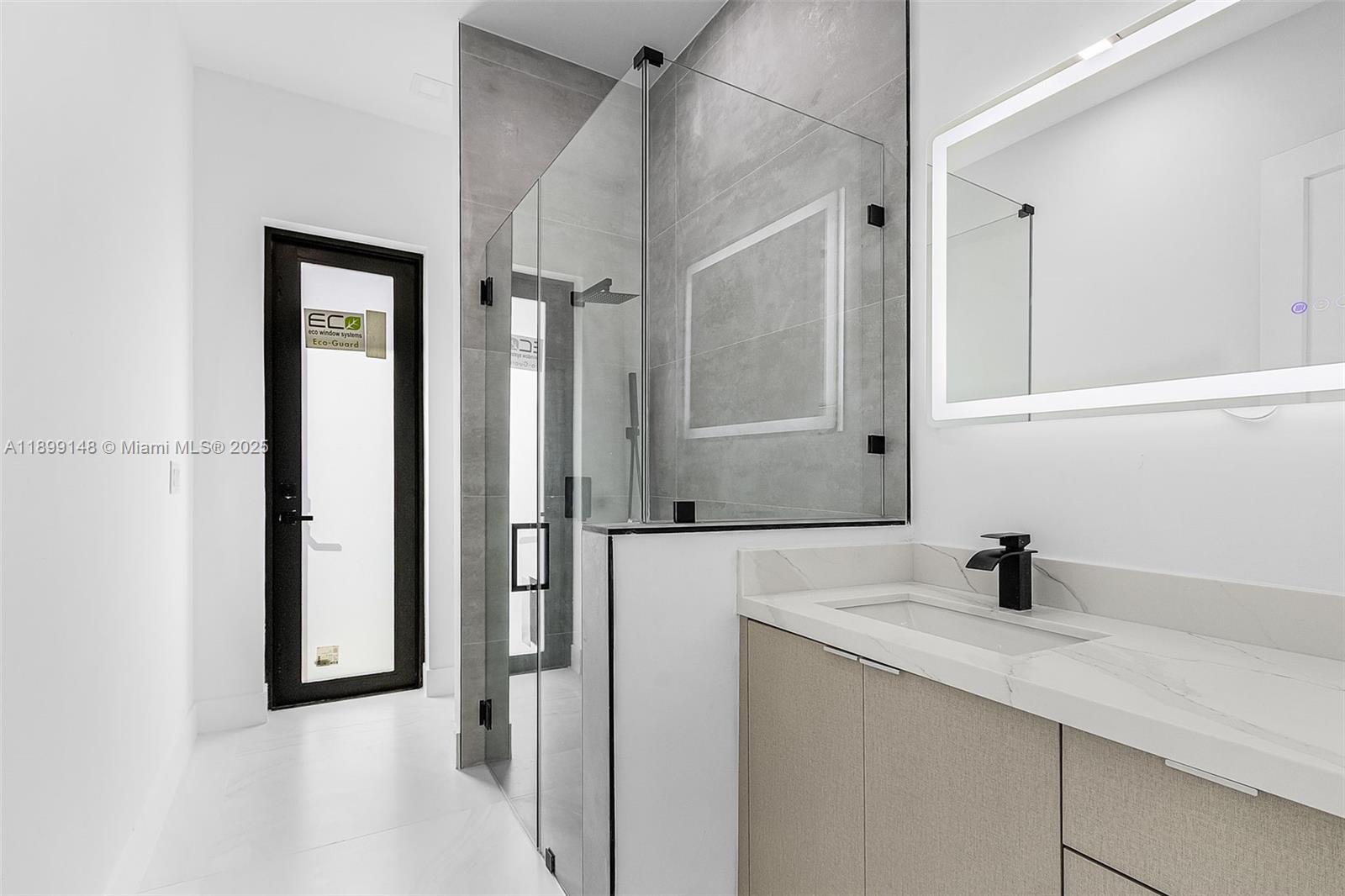 CAPE CORAL UNIT 90 - Residential