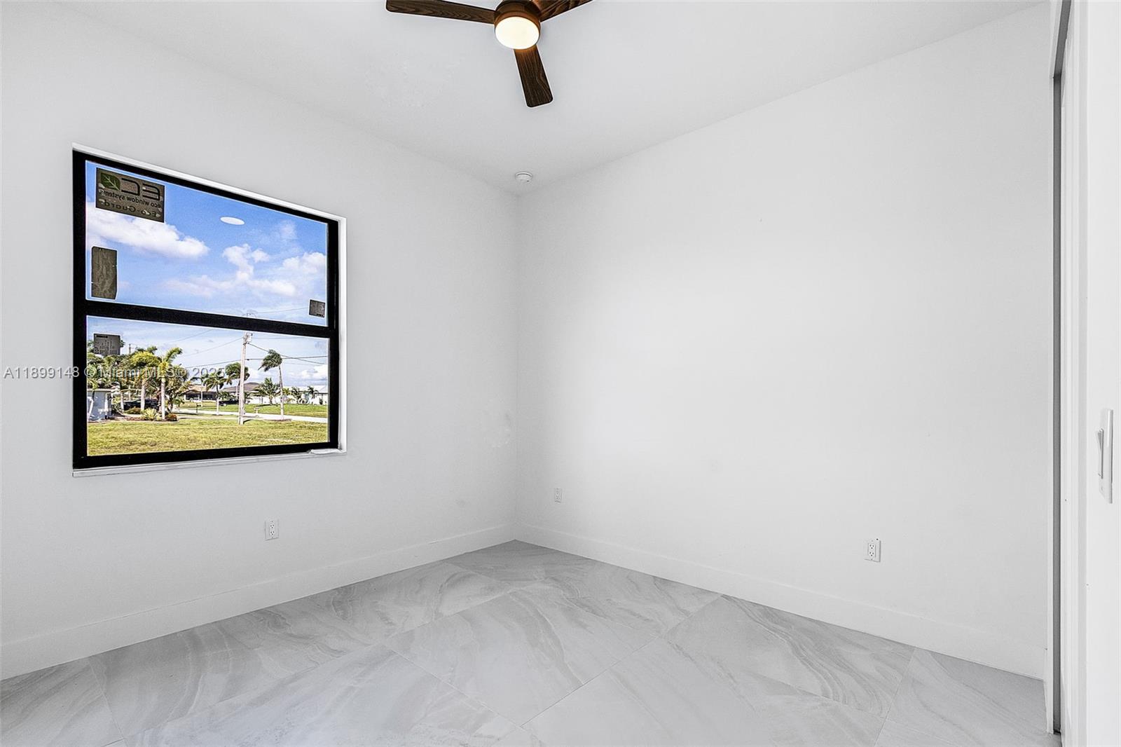 CAPE CORAL UNIT 90 - Residential