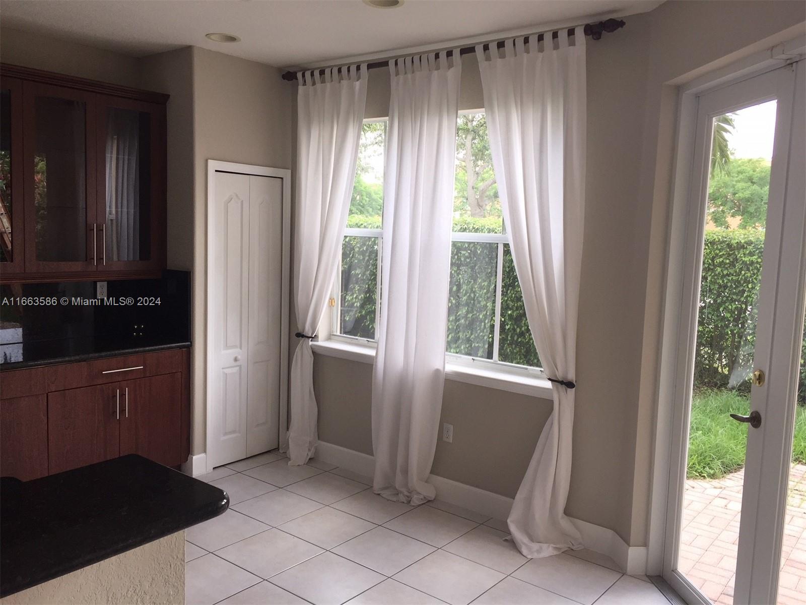 SELLA SUB - Residential Lease