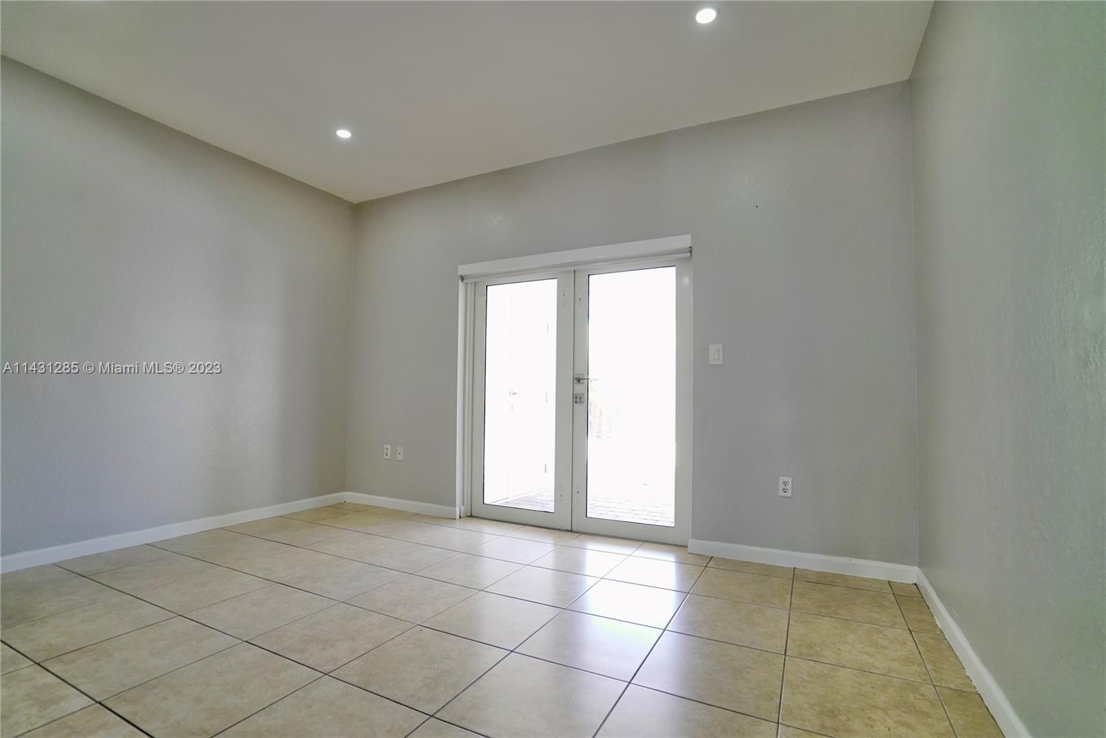 EVERGREEN GARDEN ESTATES - Residential Lease