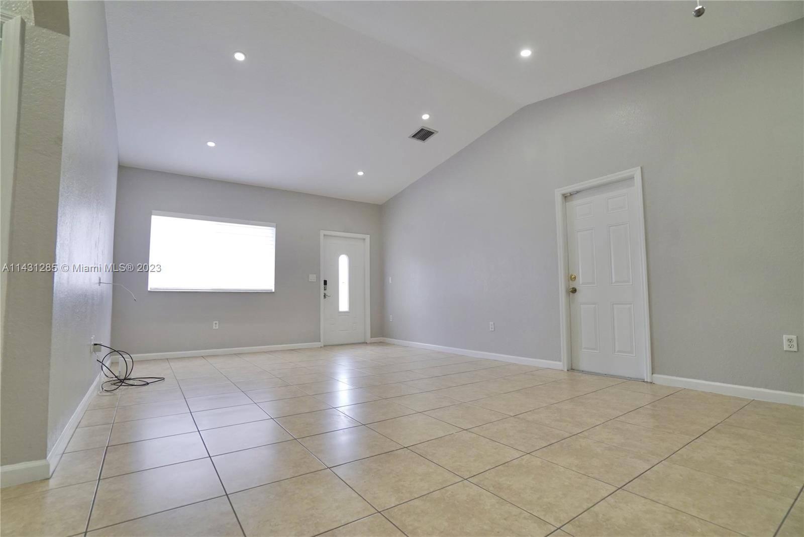 EVERGREEN GARDEN ESTATES - Residential Lease