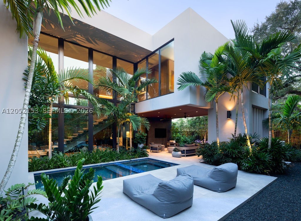 PINECREST MANOR - Residential