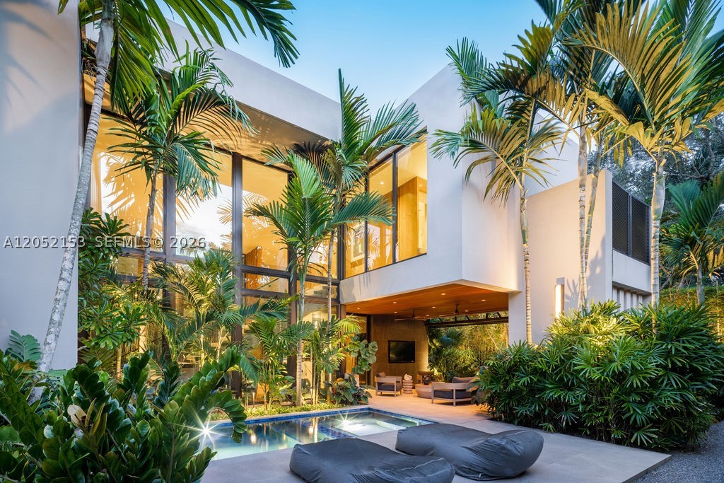 PINECREST MANOR - Residential