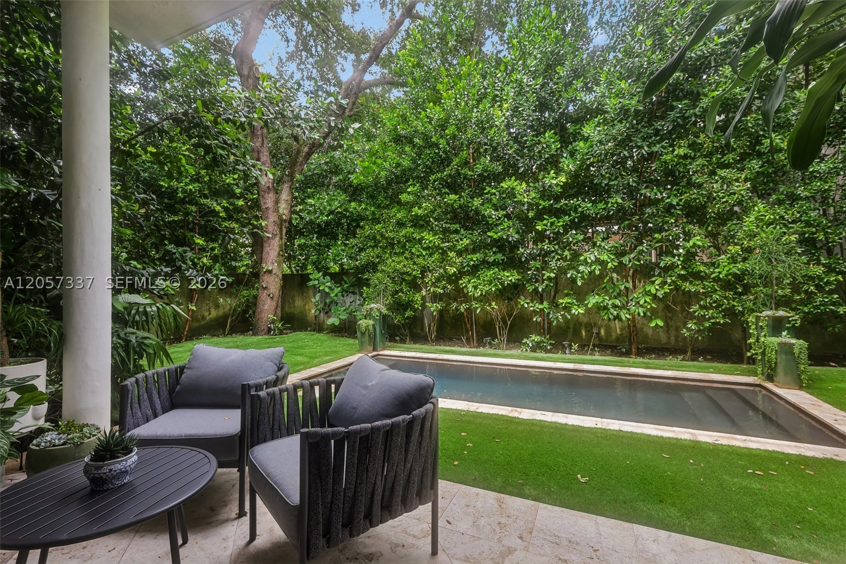 GRANADA PARK - Residential