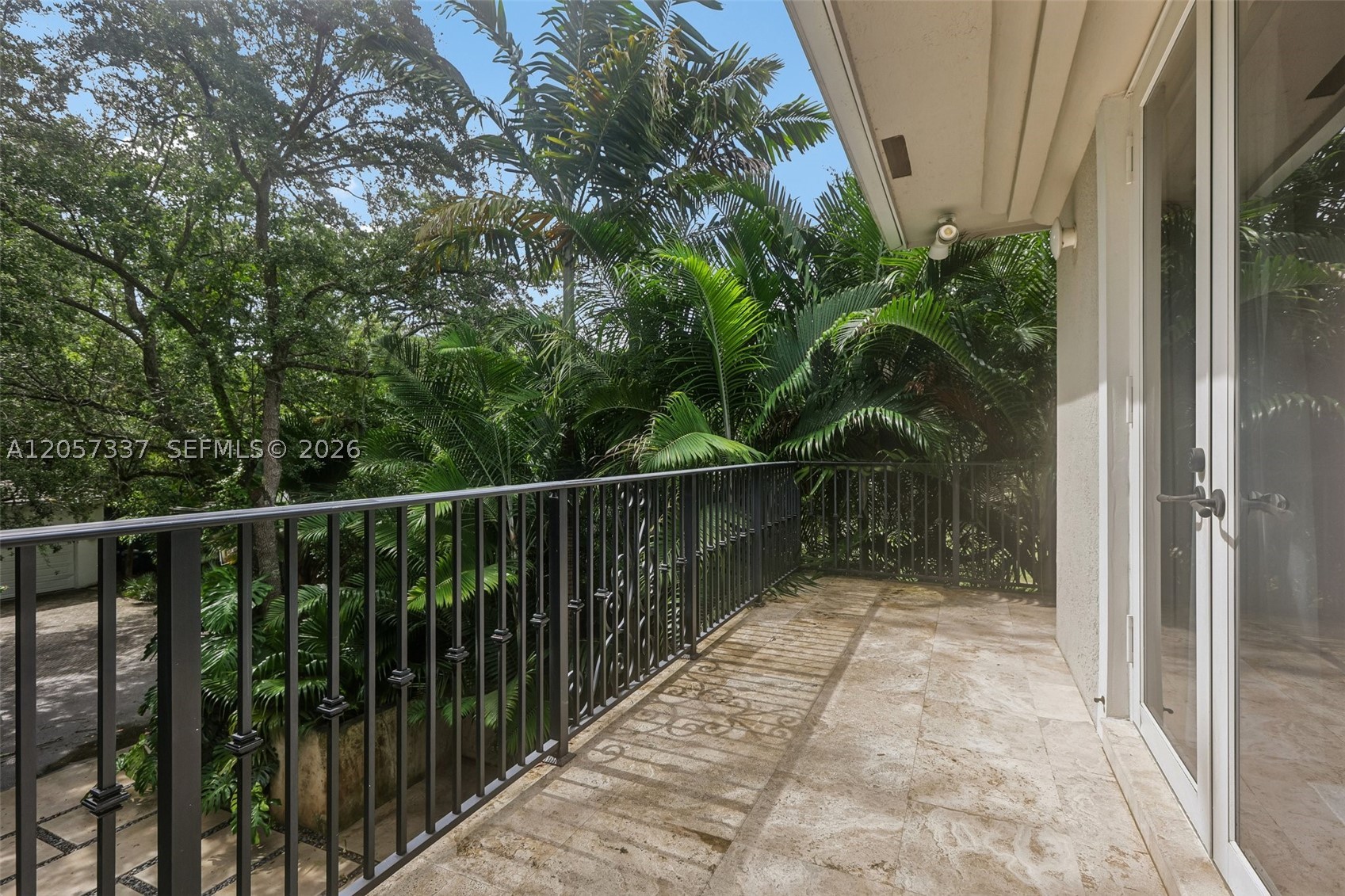 GRANADA PARK - Residential