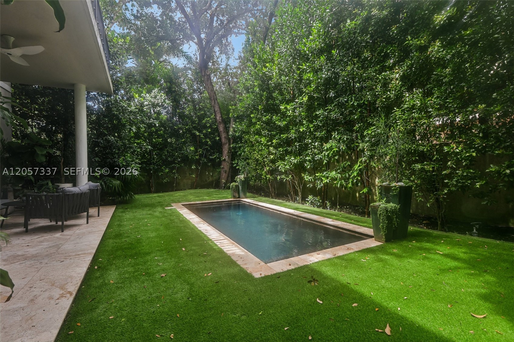GRANADA PARK - Residential