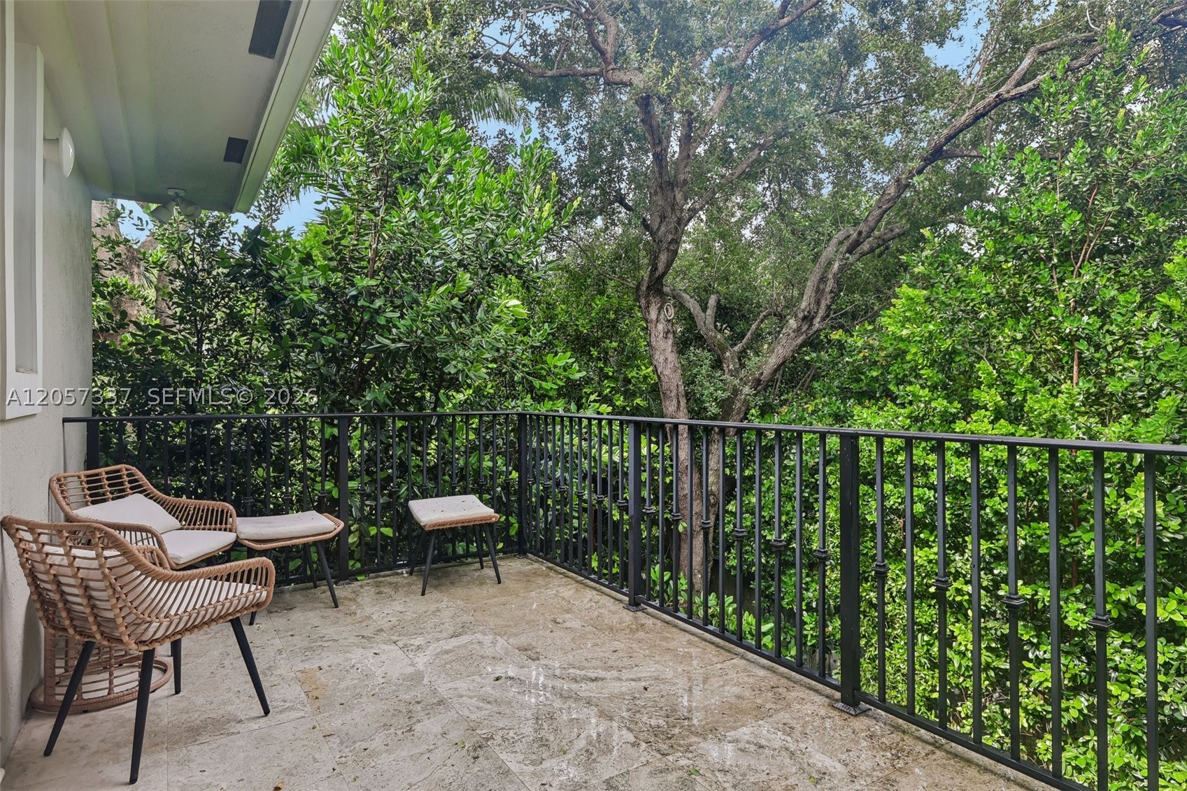 GRANADA PARK - Residential