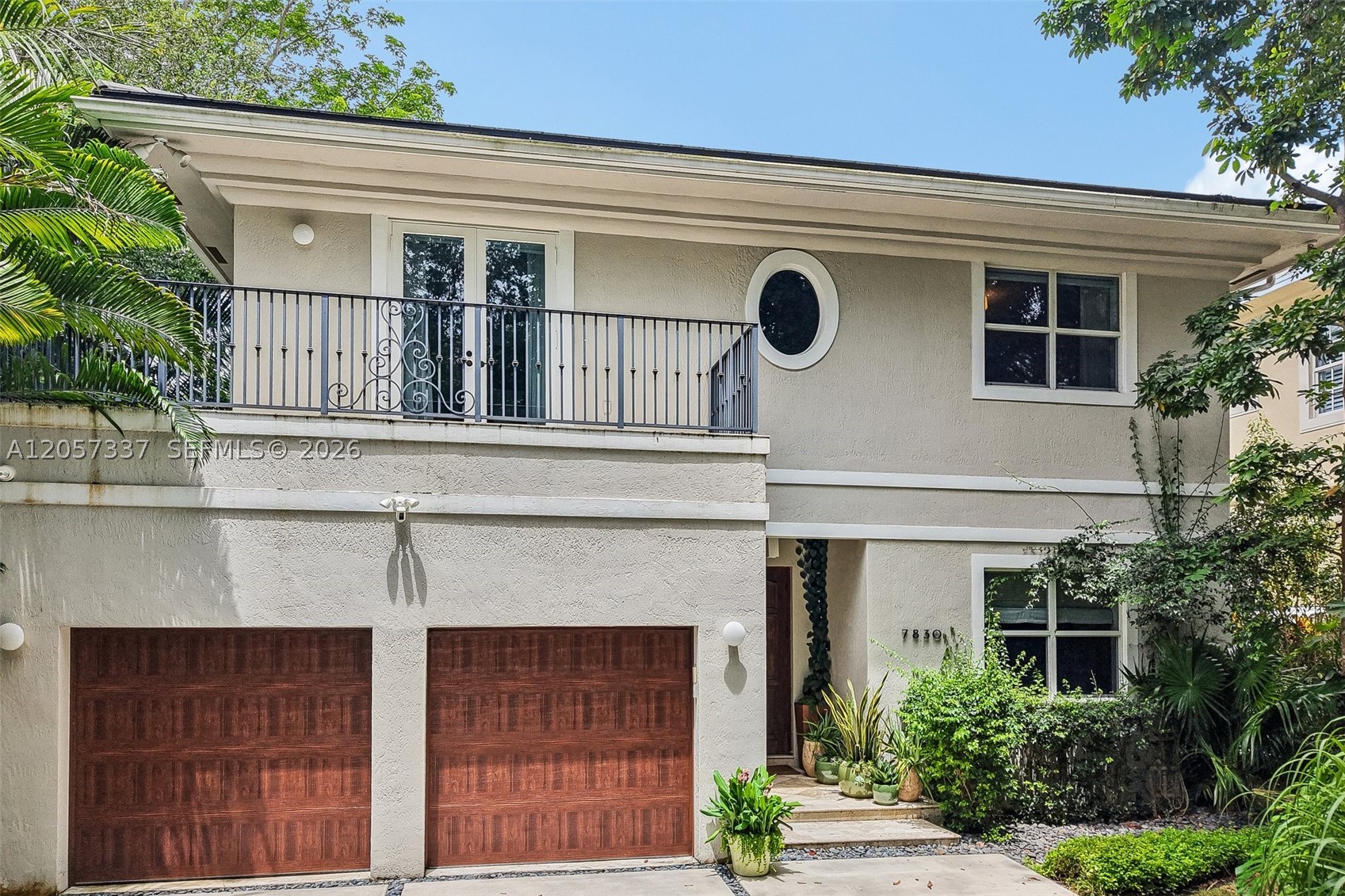 GRANADA PARK - Residential