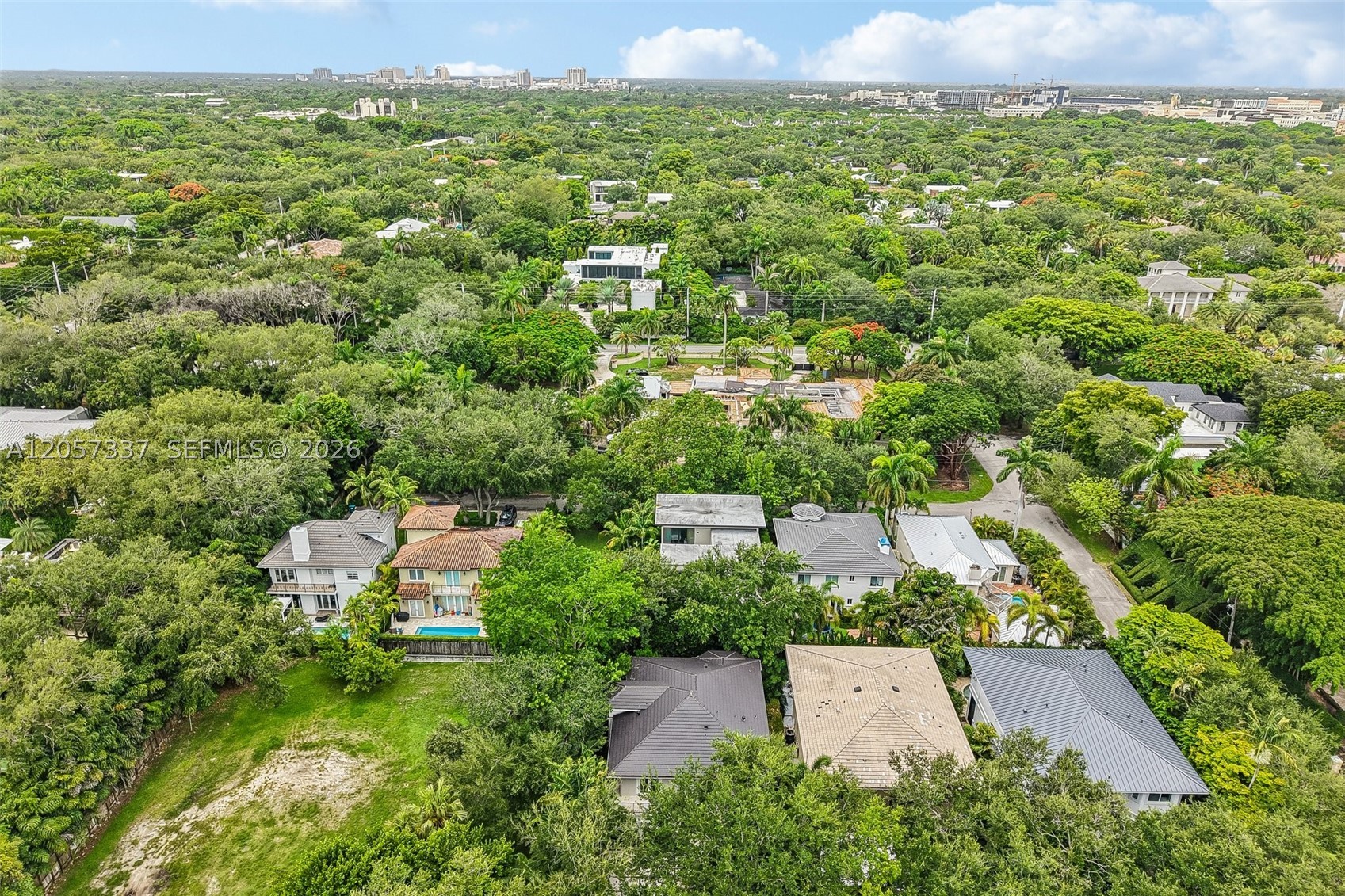 GRANADA PARK - Residential