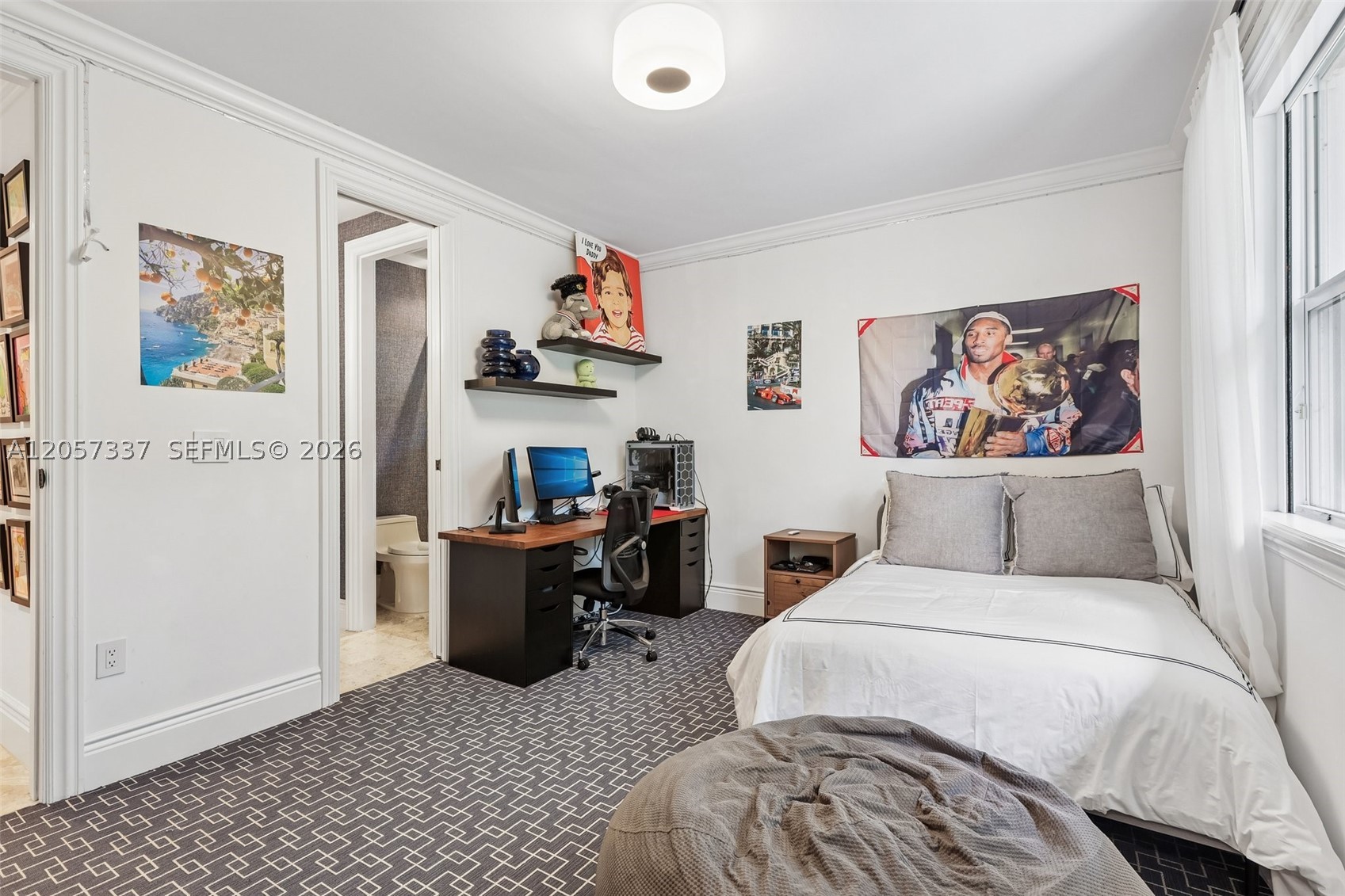 GRANADA PARK - Residential