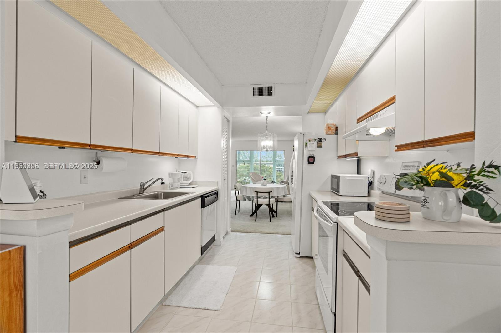 ELEUTHERA VILLAGE C CONDO - Residential