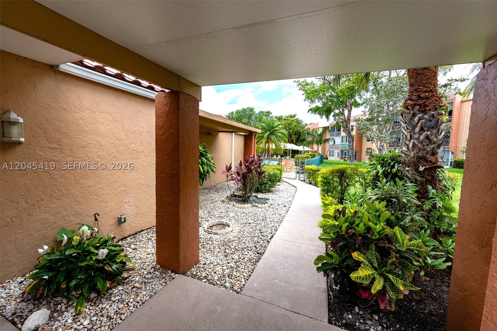 GREENS CONDO APTS PHASE I - Residential