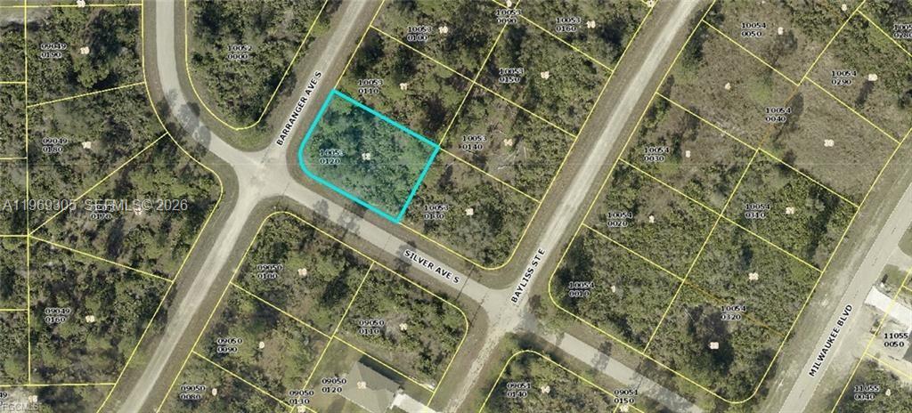 A 0.26-acre corner lot boasting dual Commercial and Multifamily zoning. Located in a high-growth corridor with immediate access to State Road 82, this property is ideally situated between Lehigh Acres and Fort Myers. Surrounded by rapid new development, it’s a premier choice for those looking to capitalize on Lee County's continuous expansion.