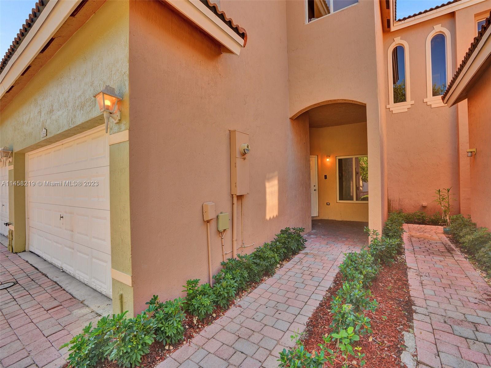 CALI GREENS - Residential