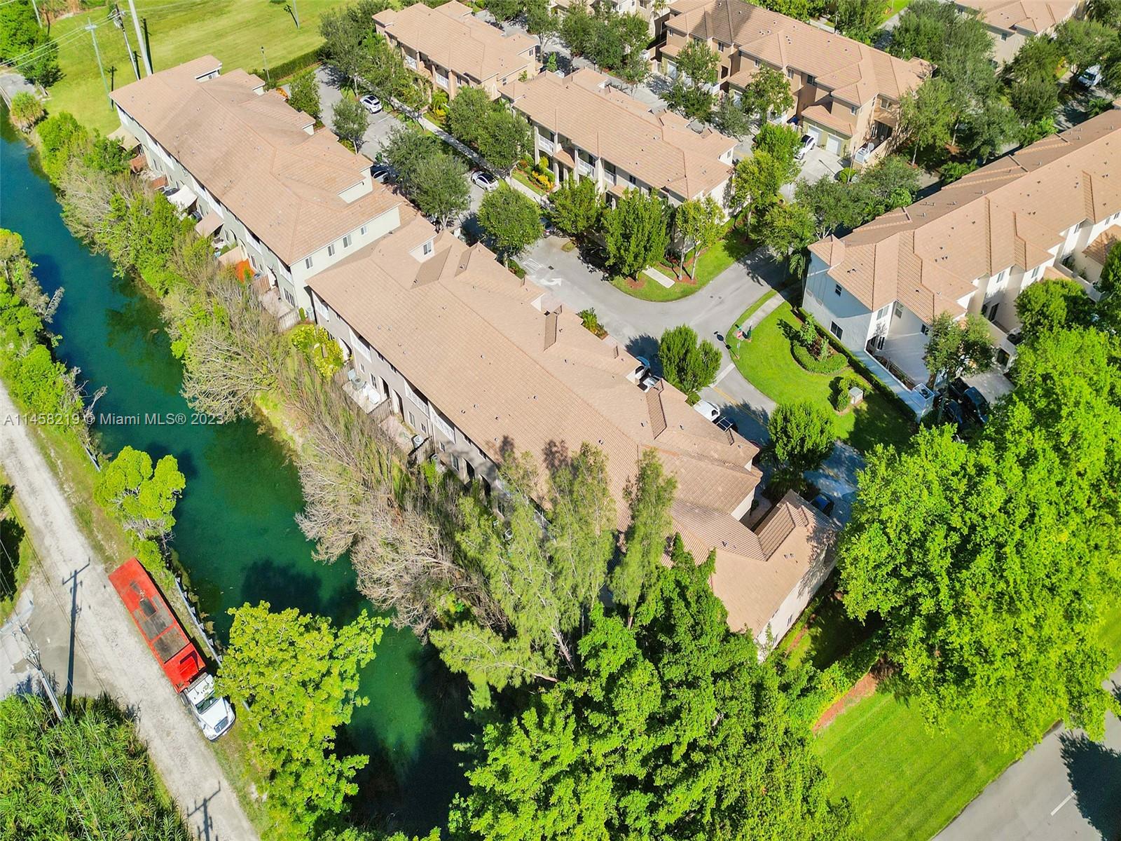 CALI GREENS - Residential