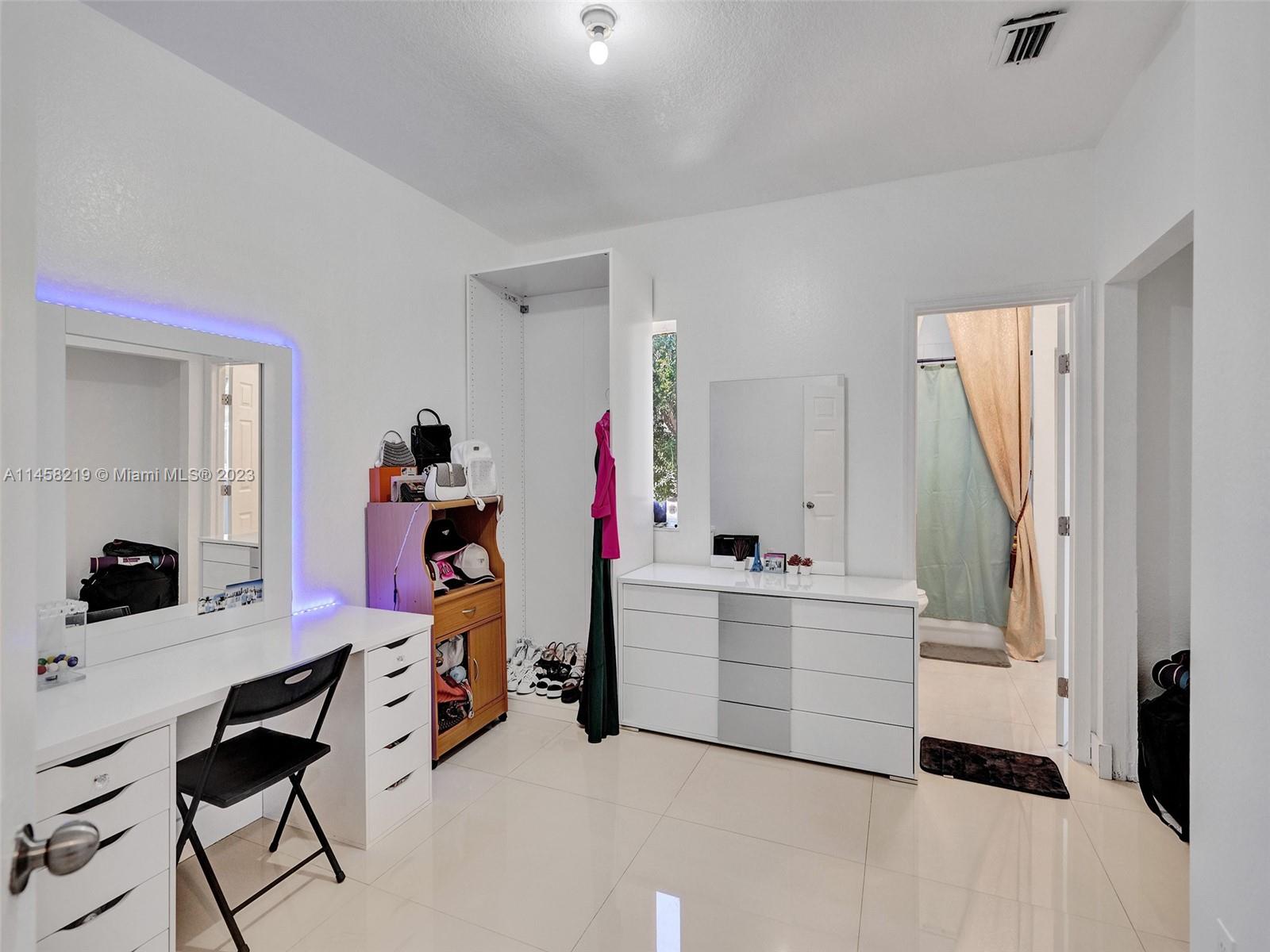 CALI GREENS - Residential