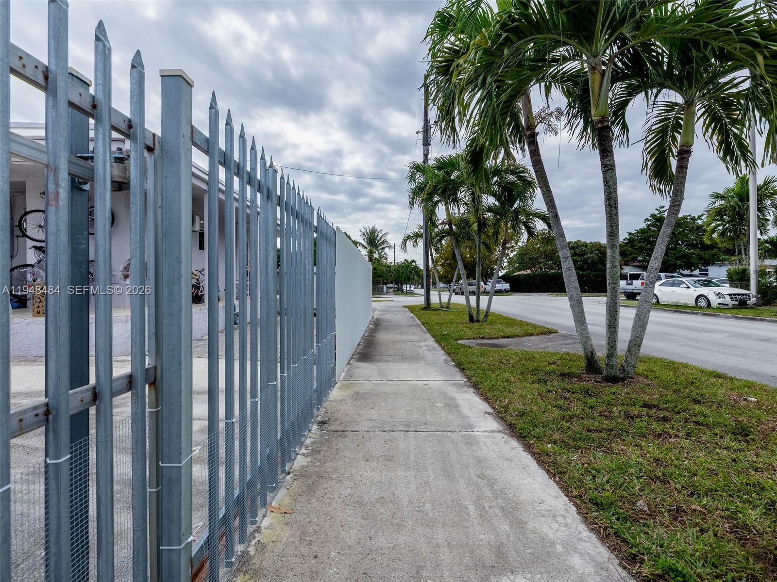 FLAMINGO ESTATES - Residential