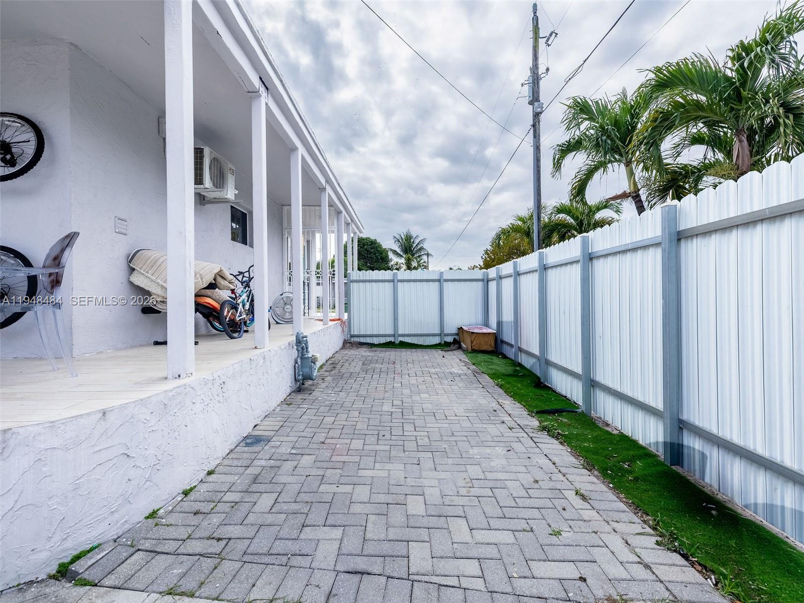 FLAMINGO ESTATES - Residential