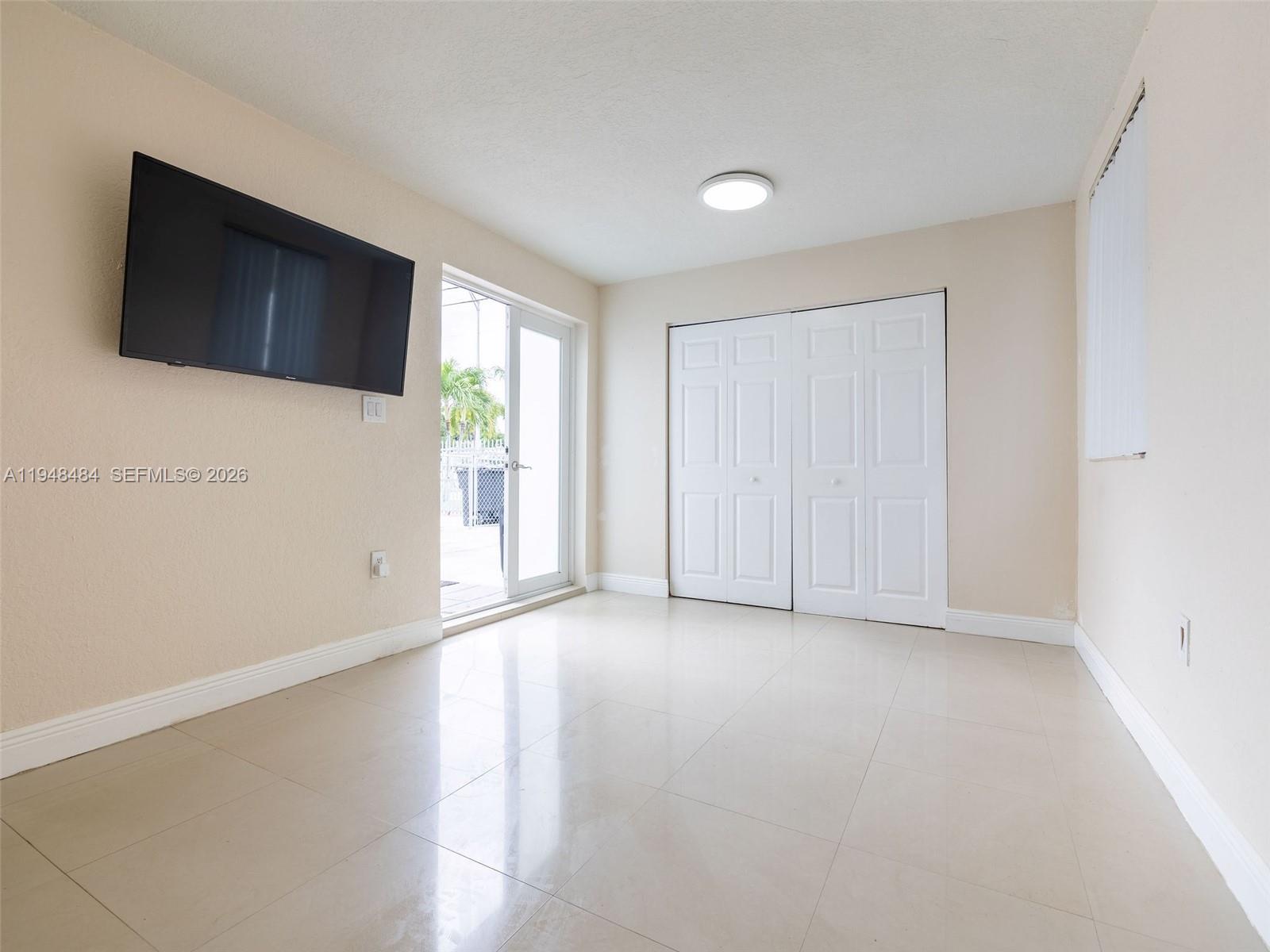 FLAMINGO ESTATES - Residential