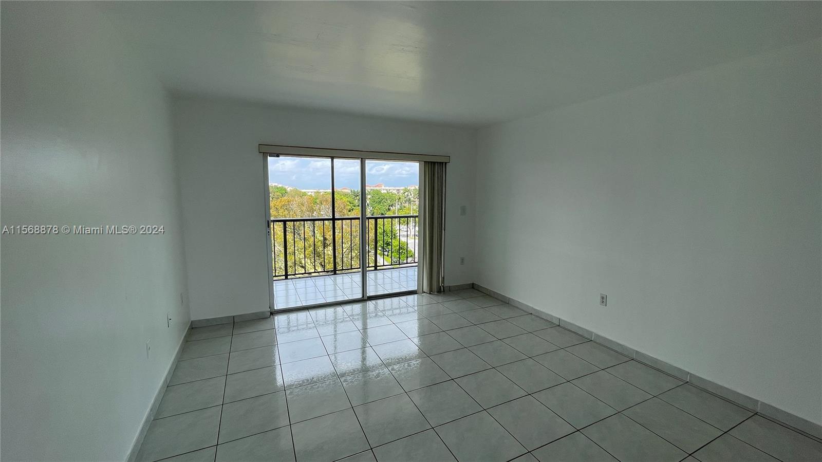 CASTILLIAN CLUB CONDO - Residential Lease